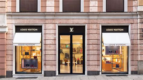 louis vuitton genova via roma